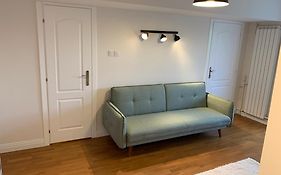Floreasca Apartment Bach